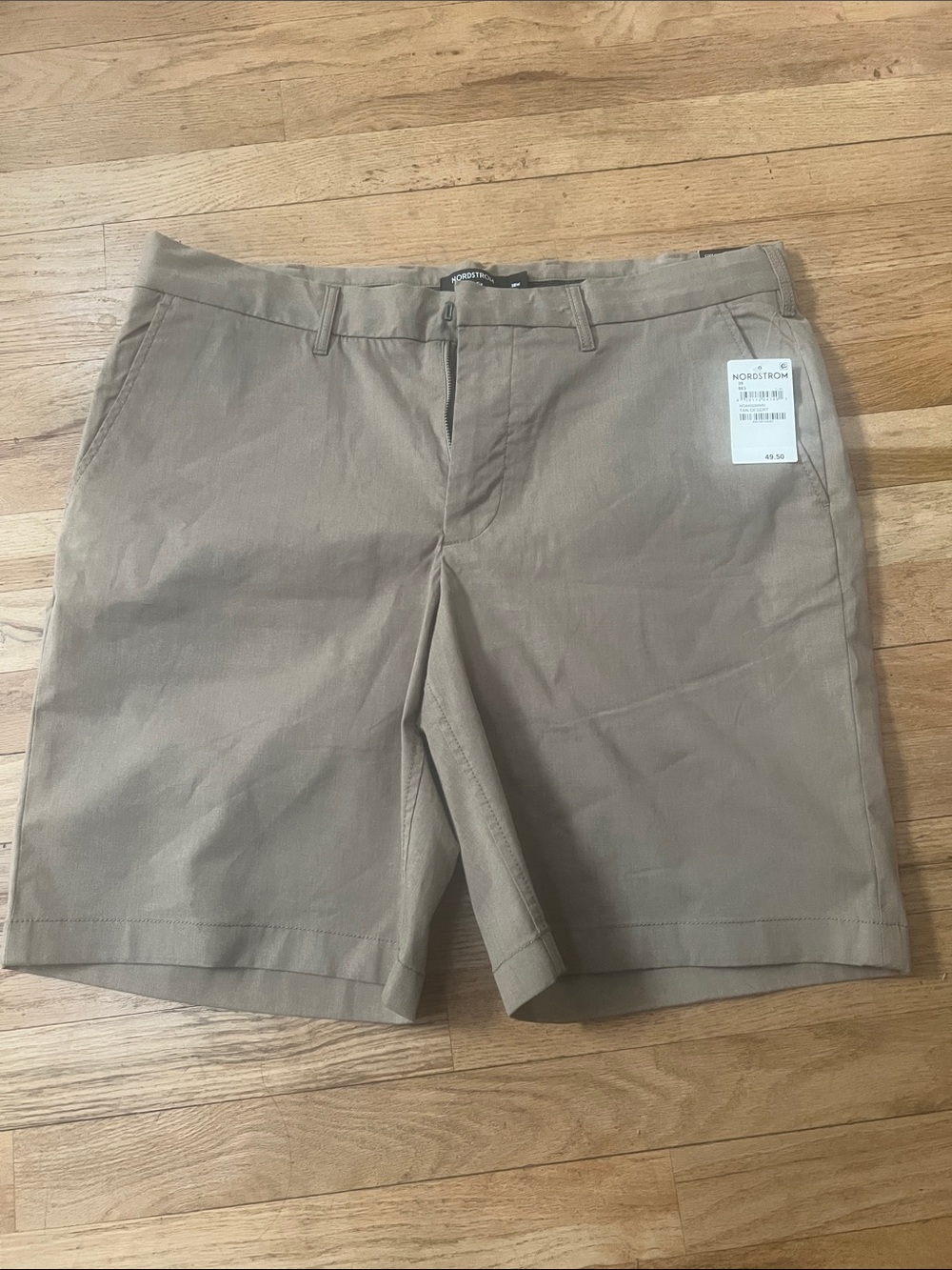 Nordstrom Men’s Beige Flat-Front Chino Shorts